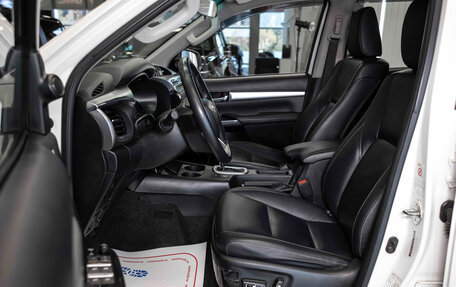 Toyota Hilux VIII, 2018 год, 3 899 999 рублей, 13 фотография