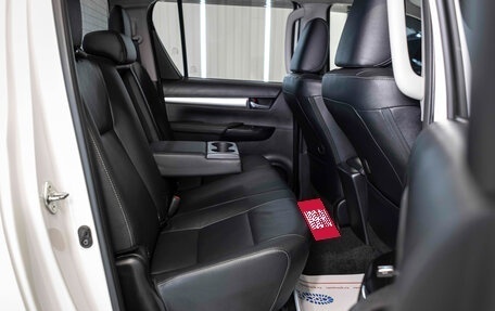 Toyota Hilux VIII, 2018 год, 3 899 999 рублей, 21 фотография