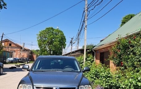 Volkswagen Touareg III, 2004 год, 870 000 рублей, 3 фотография