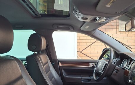 Volkswagen Touareg III, 2004 год, 870 000 рублей, 6 фотография
