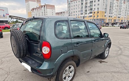 Chevrolet Niva I рестайлинг, 2017 год, 780 000 рублей, 14 фотография