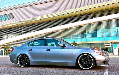 BMW 5 серия, 2004 год, 900 000 рублей, 2 фотография