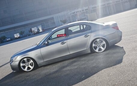BMW 5 серия, 2004 год, 900 000 рублей, 5 фотография
