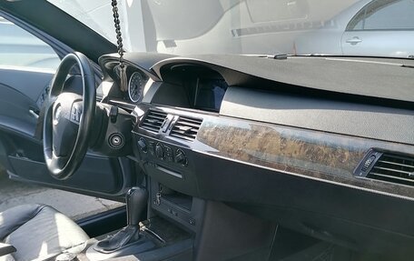 BMW 5 серия, 2004 год, 900 000 рублей, 21 фотография