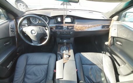 BMW 5 серия, 2004 год, 900 000 рублей, 17 фотография