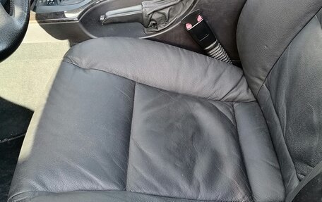 BMW 5 серия, 2004 год, 900 000 рублей, 24 фотография