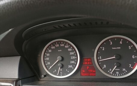 BMW 5 серия, 2004 год, 900 000 рублей, 29 фотография