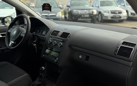 Volkswagen Touran III, 2014 год, 1 085 000 рублей, 12 фотография