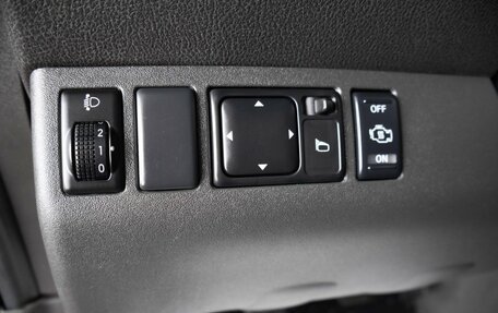 Nissan Pathfinder, 2007 год, 1 079 000 рублей, 19 фотография