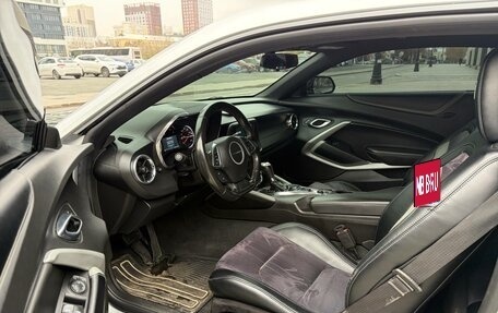 Chevrolet Camaro VI, 2018 год, 2 350 000 рублей, 12 фотография