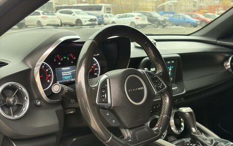 Chevrolet Camaro VI, 2018 год, 2 350 000 рублей, 10 фотография