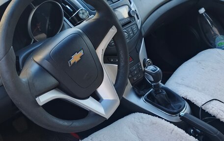Chevrolet Cruze II, 2013 год, 715 000 рублей, 3 фотография