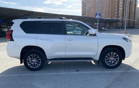 Toyota Land Cruiser Prado 150 рестайлинг 2, 2019 год, 6 100 000 рублей, 7 фотография