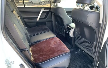 Toyota Land Cruiser Prado 150 рестайлинг 2, 2019 год, 6 100 000 рублей, 15 фотография