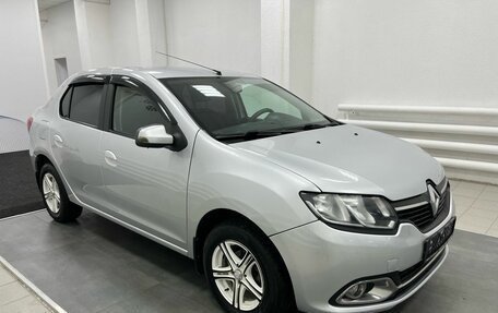 Renault Logan II, 2015 год, 675 000 рублей, 3 фотография