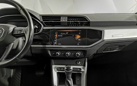 Audi Q3, 2021 год, 2 700 000 рублей, 10 фотография