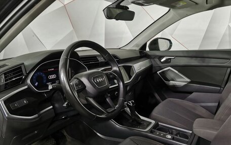 Audi Q3, 2021 год, 2 700 000 рублей, 13 фотография