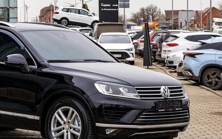 Volkswagen Touareg III, 2015 год, 2 645 000 рублей, 8 фотография