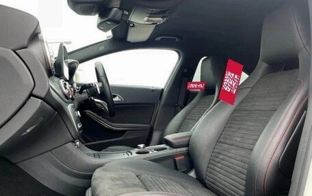 Mercedes-Benz CLA, 2018 год, 1 580 000 рублей, 7 фотография