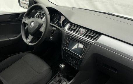 Skoda Rapid I, 2015 год, 1 070 000 рублей, 10 фотография