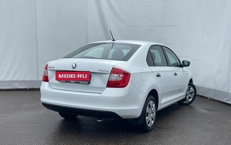 Skoda Rapid I, 2015 год, 1 070 000 рублей, 4 фотография