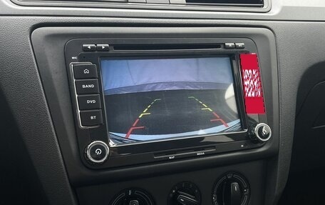 Skoda Rapid I, 2015 год, 1 070 000 рублей, 18 фотография