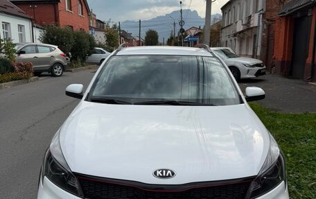 KIA Rio IV, 2021 год, 1 750 000 рублей, 1 фотография