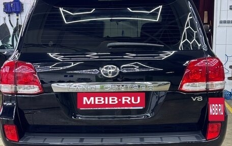 Toyota Land Cruiser 200, 2011 год, 3 700 000 рублей, 11 фотография