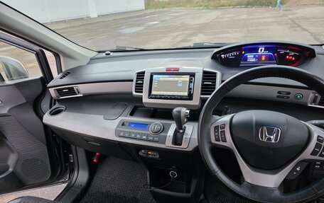 Honda Freed I, 2014 год, 1 180 000 рублей, 25 фотография