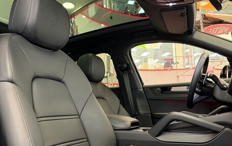 Porsche Cayenne III, 2026 год, 17 995 000 рублей, 27 фотография
