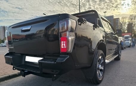 Isuzu D-Max, 2024 год, 3 200 000 рублей, 13 фотография