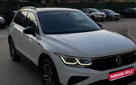 Volkswagen Tiguan II, 2022 год, 4 550 000 рублей, 2 фотография