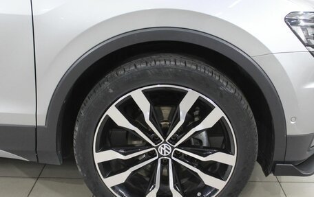 Volkswagen Tiguan II, 2019 год, 2 770 000 рублей, 11 фотография