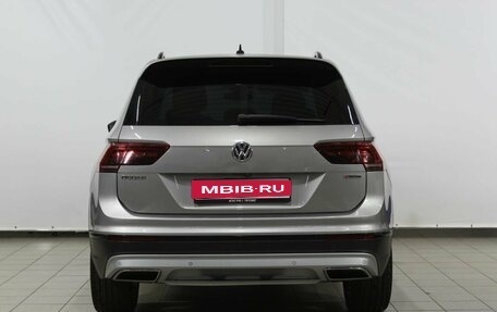 Volkswagen Tiguan II, 2019 год, 2 770 000 рублей, 7 фотография