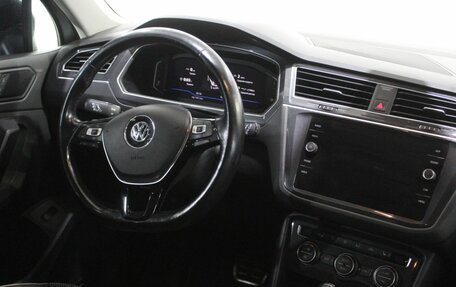 Volkswagen Tiguan II, 2019 год, 2 770 000 рублей, 13 фотография