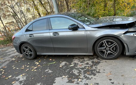 Mercedes-Benz A-Класс, 2020 год, 1 400 000 рублей, 3 фотография