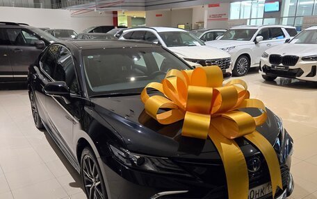 Toyota Camry, 2023 год, 3 900 000 рублей, 5 фотография