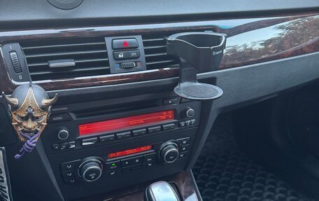 BMW 3 серия, 2010 год, 900 000 рублей, 12 фотография