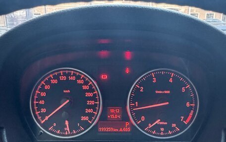BMW 3 серия, 2010 год, 900 000 рублей, 13 фотография
