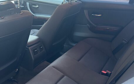 BMW 3 серия, 2010 год, 900 000 рублей, 11 фотография