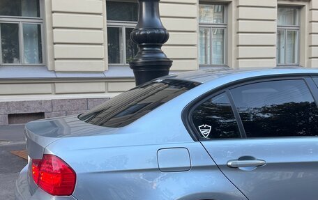 BMW 3 серия, 2010 год, 900 000 рублей, 9 фотография