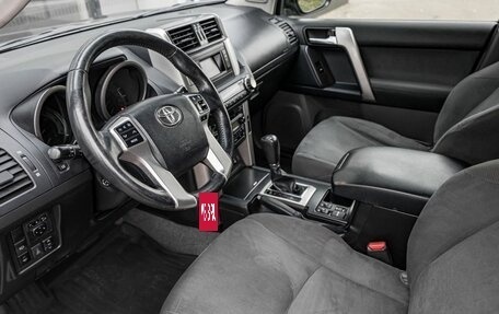 Toyota Land Cruiser Prado 150 рестайлинг 2, 2011 год, 2 267 500 рублей, 5 фотография
