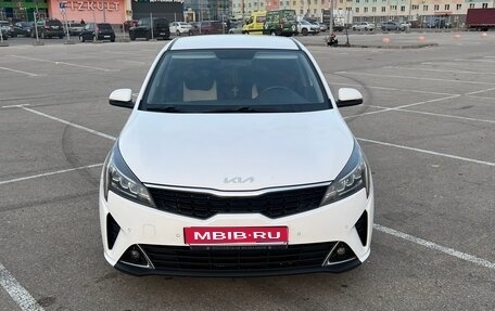 KIA Rio IV, 2021 год, 1 550 000 рублей, 1 фотография