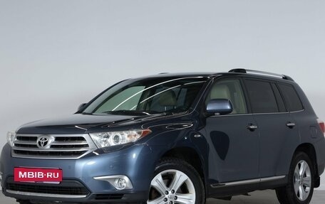Toyota Highlander III, 2013 год, 2 499 000 рублей, 4 фотография