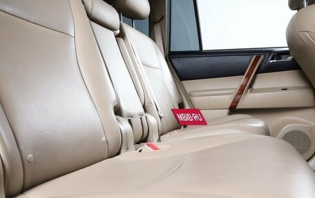 Toyota Highlander III, 2013 год, 2 499 000 рублей, 18 фотография