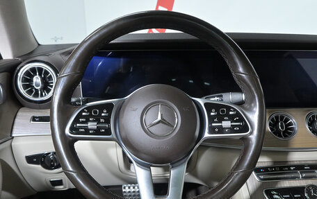 Mercedes-Benz E-Класс, 2019 год, 3 450 000 рублей, 10 фотография