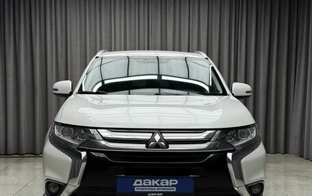 Mitsubishi Outlander III рестайлинг 3, 2015 год, 1 699 000 рублей, 2 фотография