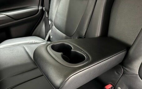 Mitsubishi Outlander III рестайлинг 3, 2015 год, 1 699 000 рублей, 32 фотография