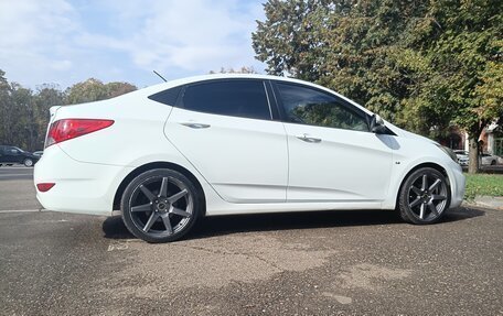 Hyundai Solaris II рестайлинг, 2011 год, 759 000 рублей, 3 фотография