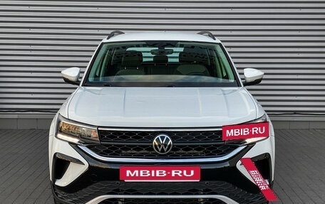 Volkswagen Taos, 2022 год, 2 700 000 рублей, 2 фотография